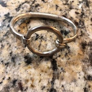 Vintage Style Silver Tone Circle Cuff Spring Hammered Bracelet